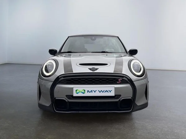 MINI Mini (F56 LCI II) (2023) — foto 27 van 31