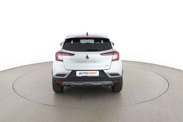 Renault Captur (2022) — foto 11 van 16