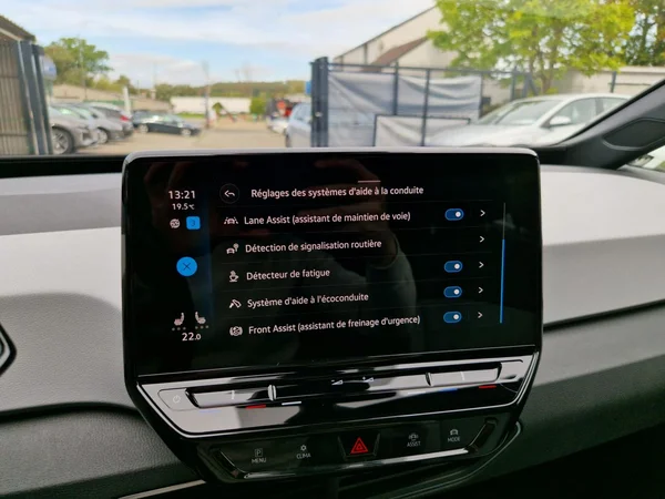 VOLKSWAGEN ID.3 (2023) — foto 28 van 28