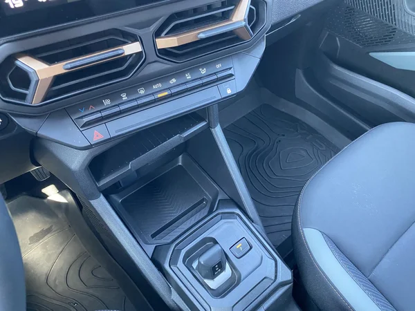 Dacia Duster (2025) — foto 2 van 20