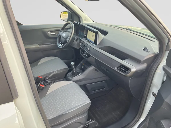 FORD Tourneo Courier (2025) — foto 4 van 25