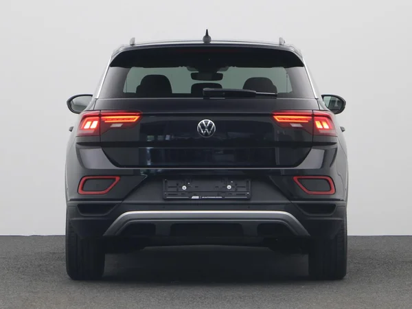 VOLKSWAGEN T-Roc (2022) — foto 17 van 20