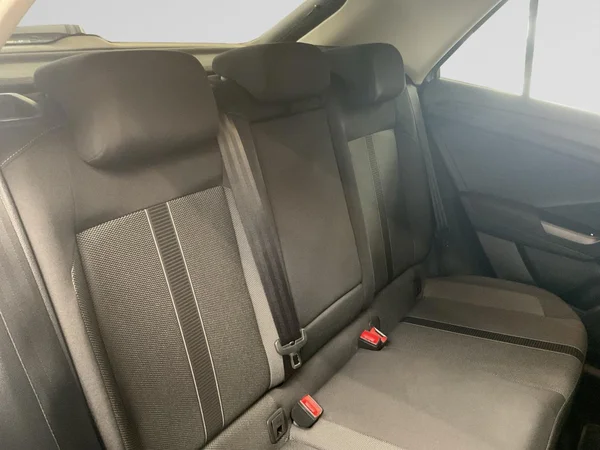 VOLKSWAGEN T-Roc (2022) — foto 11 van 22