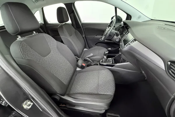 Opel Crossland (2021) — foto 9 van 23