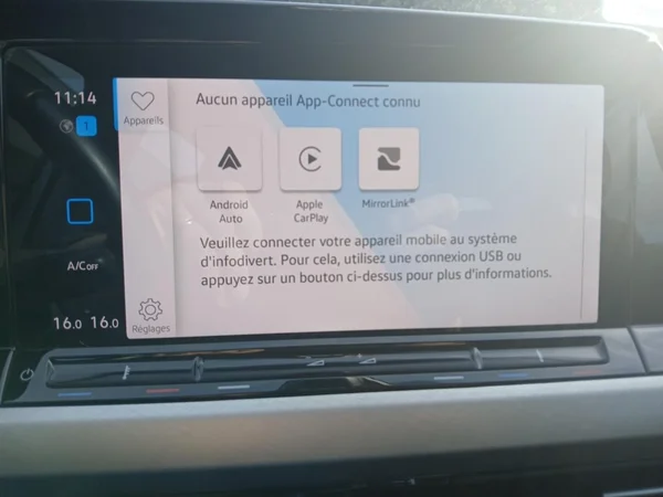 VOLKSWAGEN Golf VIII (2021) — foto 3 van 19