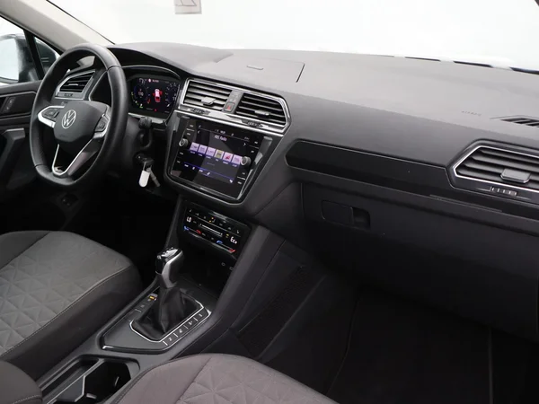 VOLKSWAGEN Tiguan eHybrid (PHEV) (2022) — foto 21 van 27
