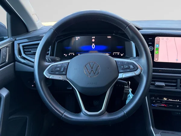 VOLKSWAGEN Polo (2024) — foto 2 van 14