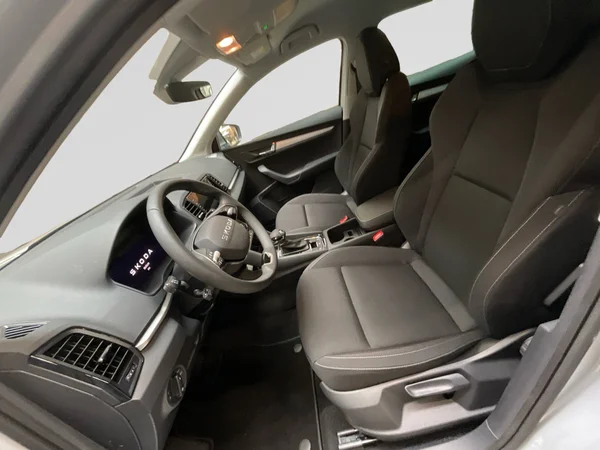 SKODA Karoq (2025) — foto 23 van 24