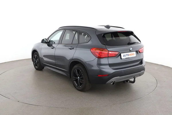 BMW X1 (2017) — foto 10 van 16