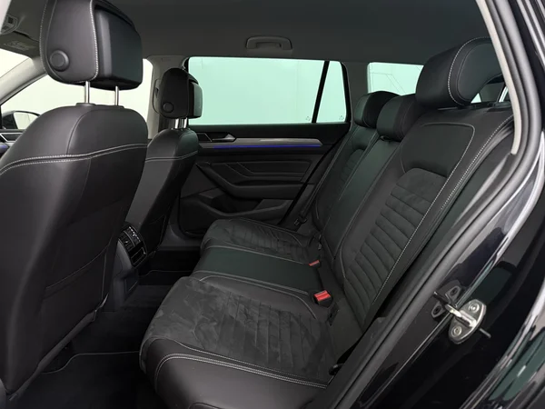 VOLKSWAGEN Passat Variant (2022) — foto 5 van 33
