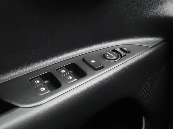 Kia Stonic (2018) — foto 5 van 19
