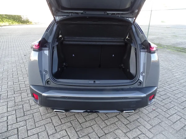 Peugeot 2008 (2025) — foto 10 van 23