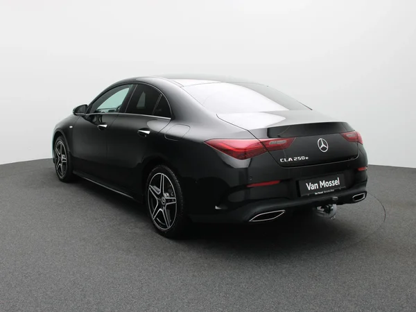 Mercedes-Benz CLA (2025) — foto 12 van 34