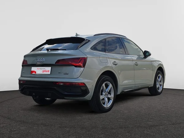 AUDI Q5 Sportback PHEV (2022) — foto 11 van 17
