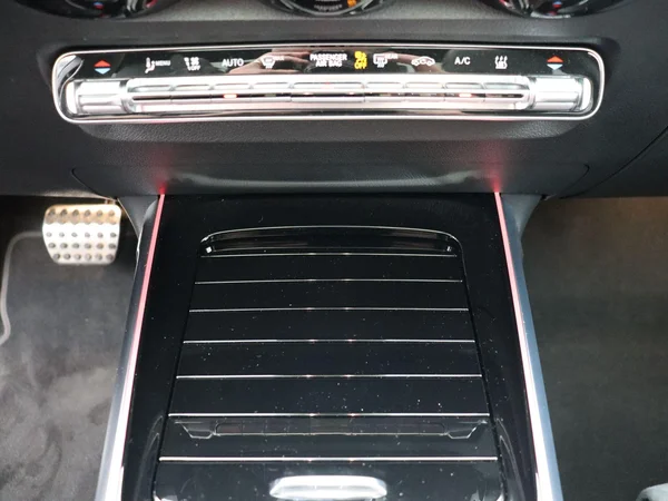 Mercedes-Benz EQB (2026) — foto 11 van 33