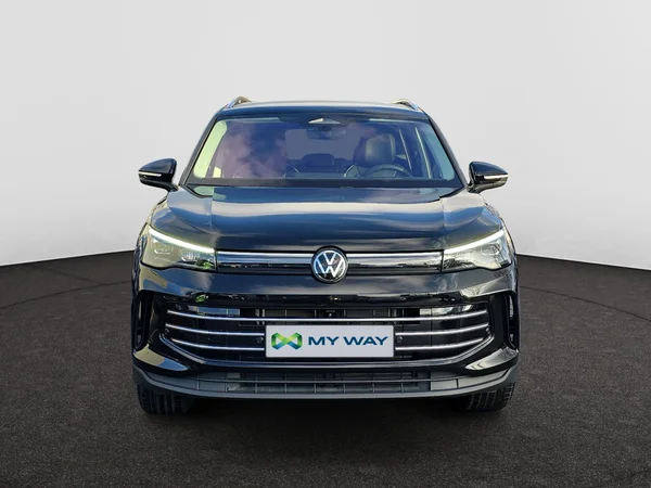 VOLKSWAGEN Tiguan (2025) — foto 16 van 19
