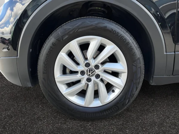 VOLKSWAGEN T-Cross (2024) — foto 13 van 21
