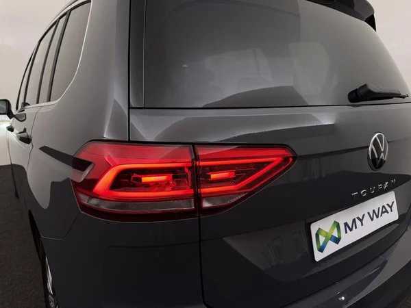 VOLKSWAGEN Touran (2025) — foto 6 van 19