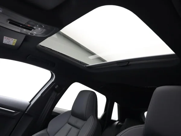 AUDI A3 Sportback (2023) — foto 14 van 21