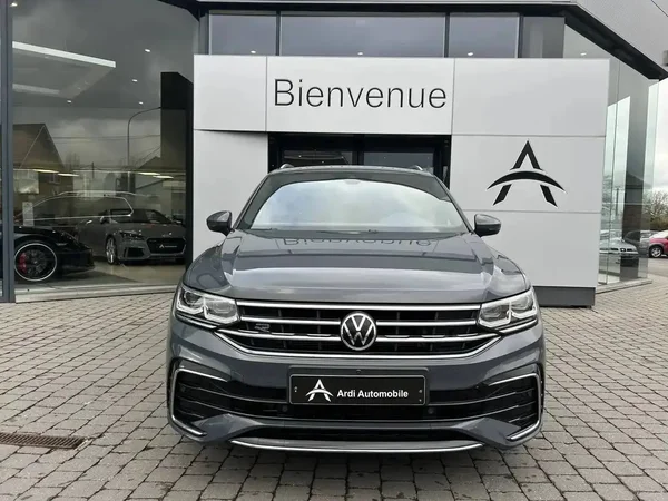 Volkswagen Tiguan (2022) — foto 12 van 26