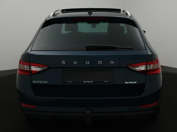Škoda Superb (2024) — foto 4 van 34