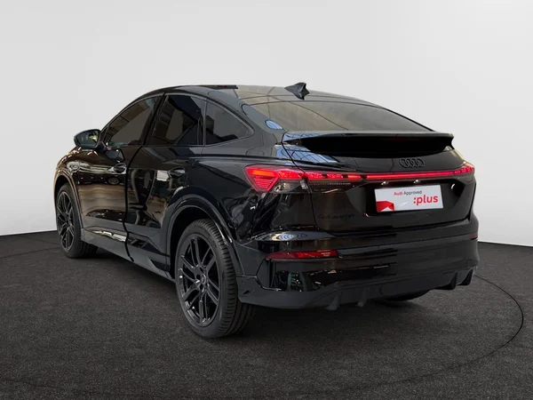 AUDI Q4 Sportback e-tron (2026) — foto 12 van 21