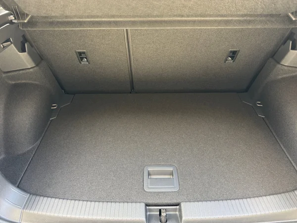 VOLKSWAGEN T-Cross (2025) — foto 14 van 19