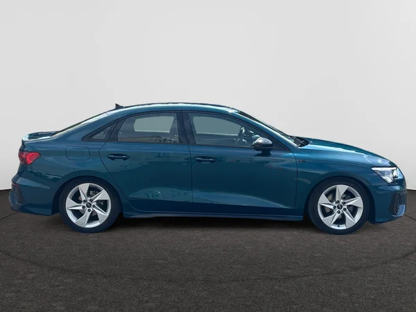 AUDI A3 Sedan (2024) — foto 16 van 18