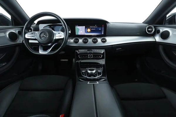 Mercedes-Benz E-Klasse (2019) — foto 3 van 16