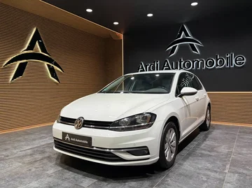 Volkswagen Golf 4954bf8c-691b-4638-9666-bb69c7c64fe1