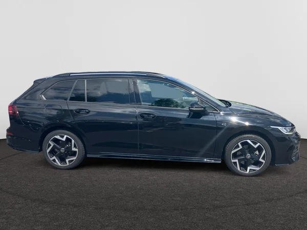 VOLKSWAGEN Golf VIII SW (2025) — foto 22 van 25