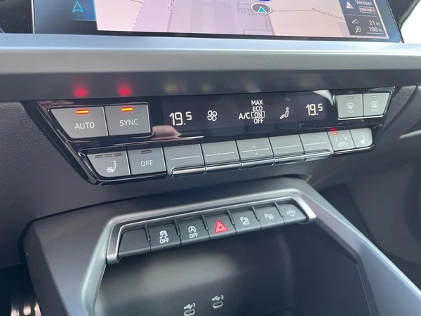 AUDI A3 Sportback (2024) — foto 9 van 22