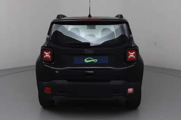 Jeep Renegade (2023) — foto 25 van 30