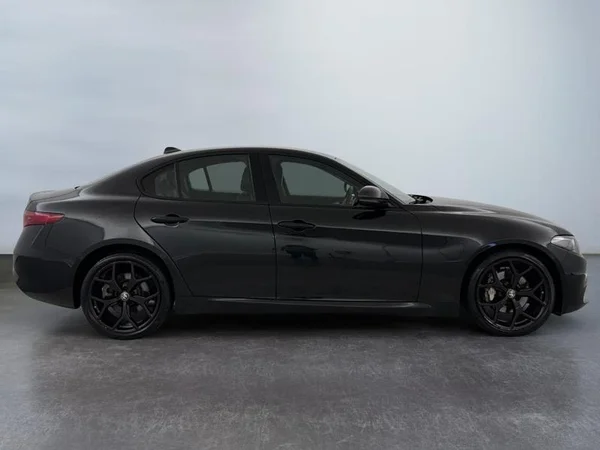 ALFA ROMEO Giulia Dsl (2020) — foto 23 van 28