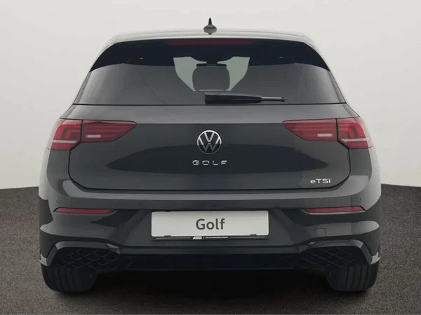 VOLKSWAGEN Golf VIII (2026) — foto 6 van 10