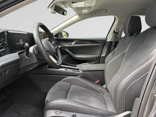 VOLKSWAGEN Passat SW (2025) — foto 24 van 24