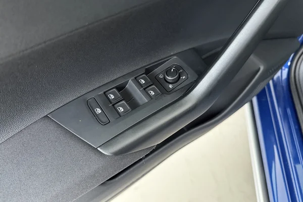 Volkswagen Taigo — foto 7 van 15