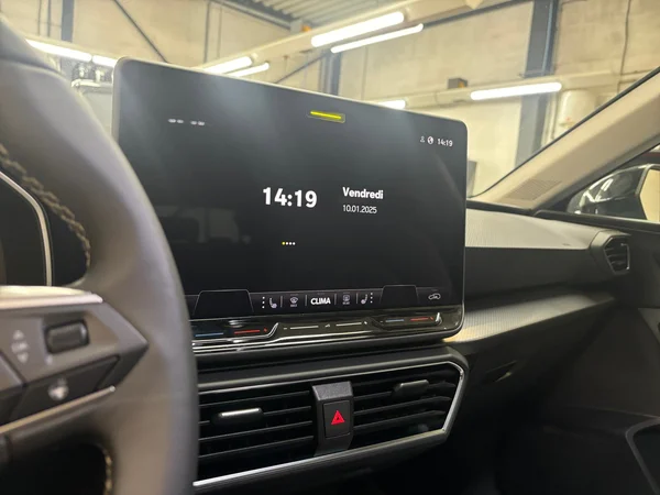 SEAT Leon ST (2025) — foto 2 van 19