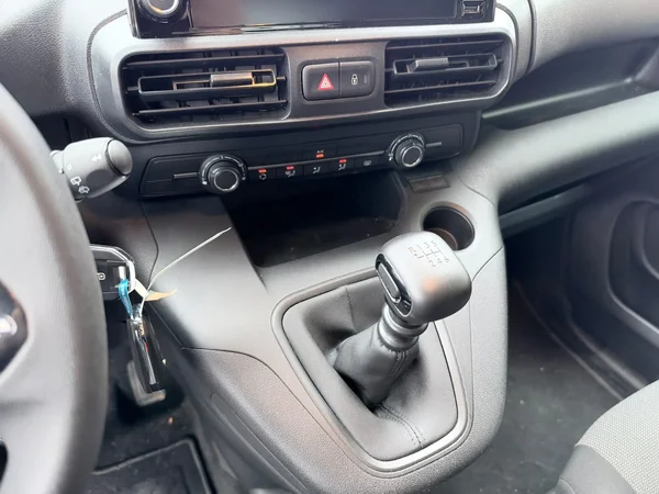 Peugeot Rifter (2023) — foto 4 van 16