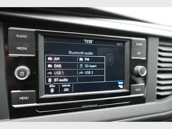 VOLKSWAGEN Transporter T6.1 1000 Lwb (2021) — foto 2 van 21