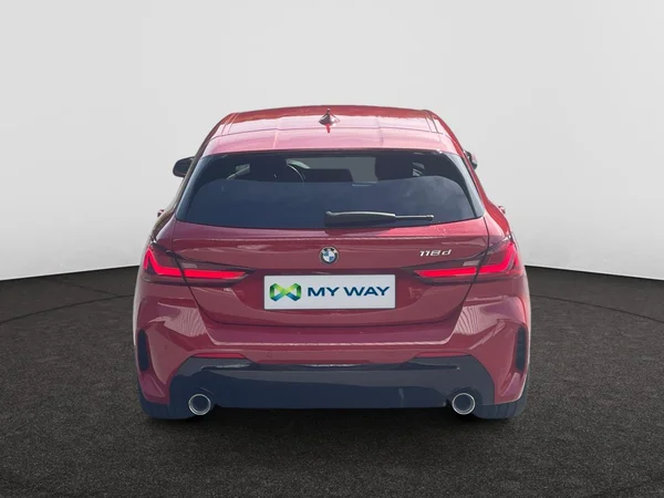 BMW 118 Hatch (2020) — foto 16 van 21