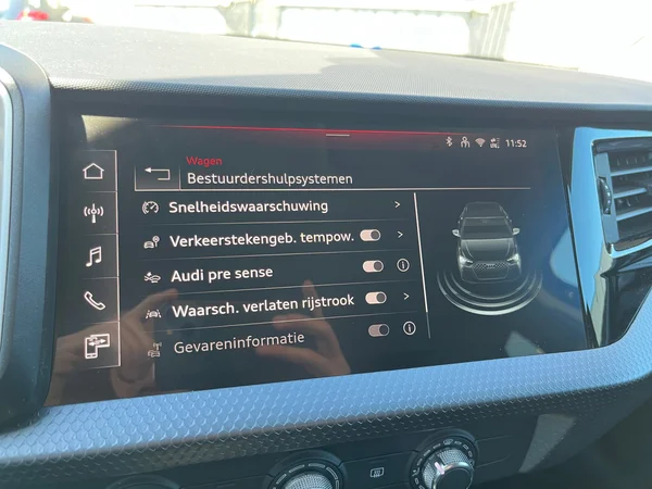 AUDI A1 Sportback (2024) — foto 3 van 20