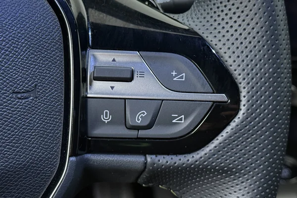 Peugeot 408 (2025) — foto 6 van 18