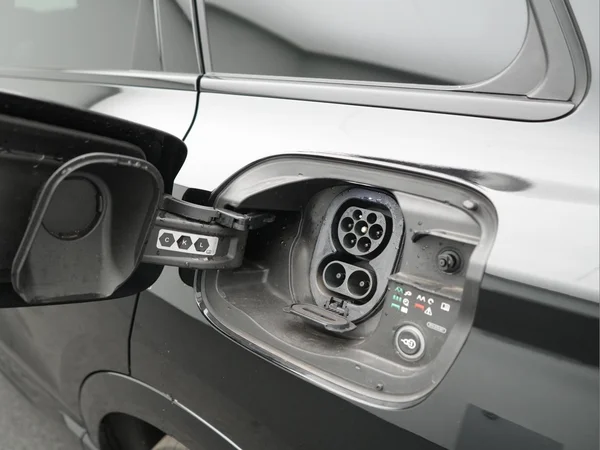 AUDI Q6 e-tron (2026) — foto 7 van 32