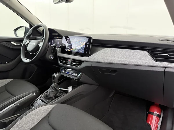 SKODA Kamiq (2025) — foto 10 van 18