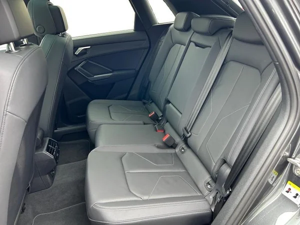 AUDI Q3 Sportback (2023) — foto 5 van 39