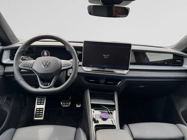 VOLKSWAGEN Tayron eHybrid (PHEV) (2026) — foto 15 van 18