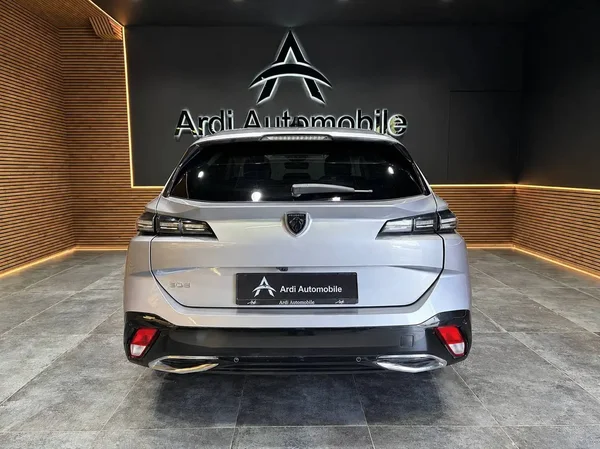 Peugeot 308 (2023) — foto 22 van 26