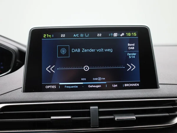 Peugeot 3008 (2020) — foto 15 van 49