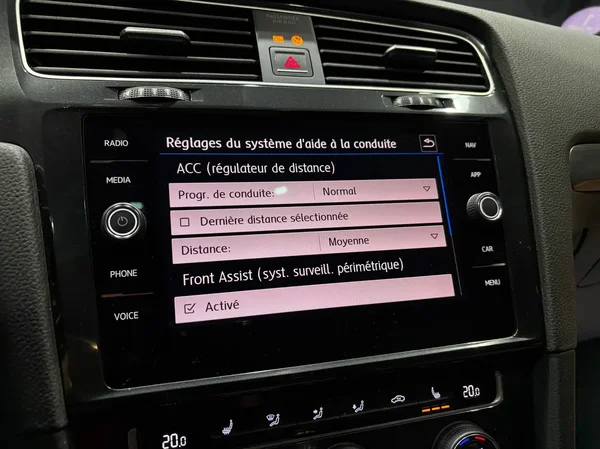 Volkswagen Golf (2018) — foto 6 van 25